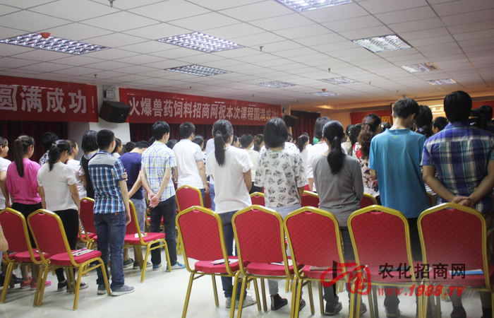 向目標(biāo)邁進(jìn)的路上,要敢于向打擊者說(shuō)“不”