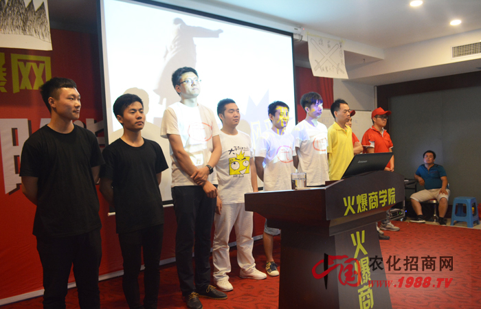 人在一起不是團(tuán)隊(duì),心在一起才是團(tuán)隊(duì)