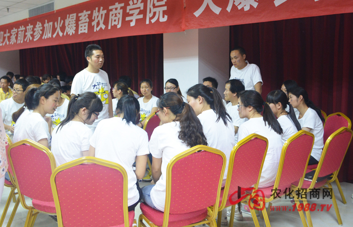 �w�ʽ��Ӗ(x��n)ʹ�Ҹ��|�H��