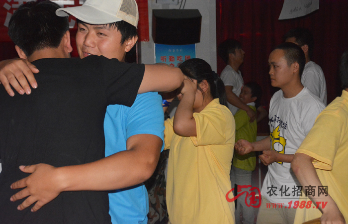 �𱬃��ɣ��F���P�P����������֮·