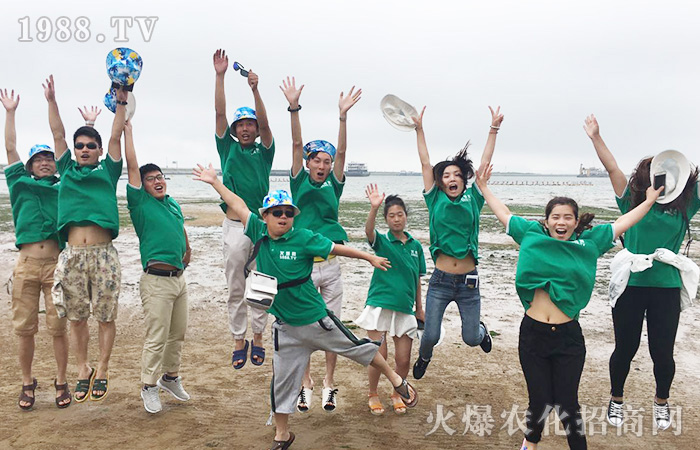 擁抱大海 揚(yáng)帆起航