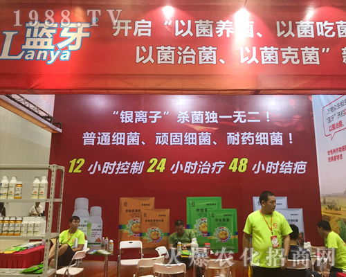 �{(l��n)��