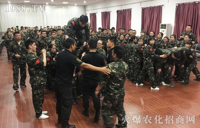 ������ȫ���Ը����،������ի@