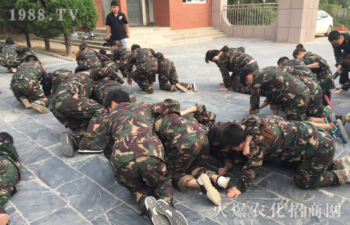 �W(xu��)��(hu��)�ж�����ϧ�F(xi��n)�ړ��е����ŕ�(hu��)�õ���������