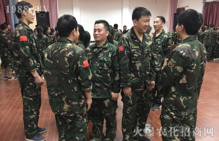 �W(xu��)��(hu��)�ж�����ϧ�F(xi��n)�ړ��е����ŕ�(hu��)�õ���������