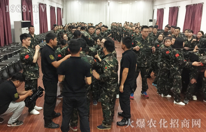 沒(méi)有比腳更長(zhǎng)的路,堅(jiān)持就是勝利