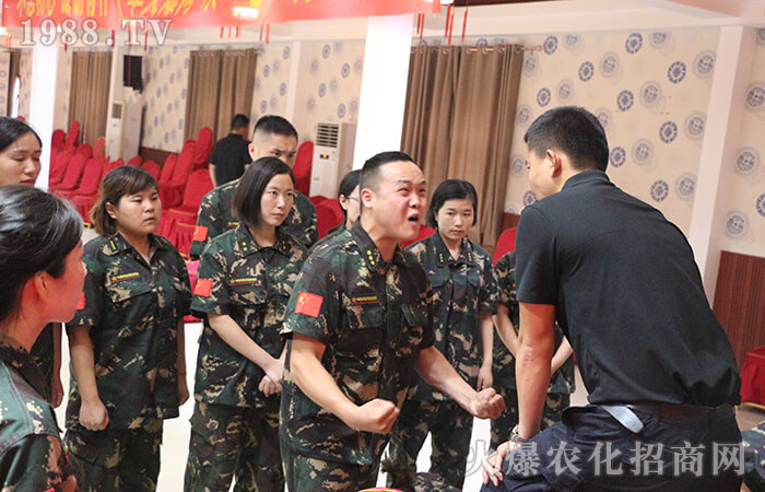 ���Լ����еĐ�ħ�����ܳ�Խ����