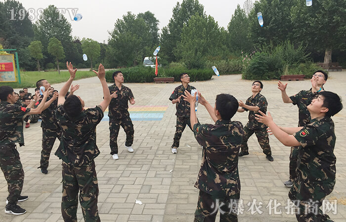 ���Ĳ��ģ��^��ǰ��