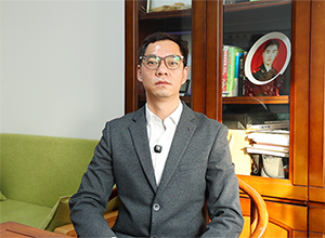 ��������ף�V�����Ͽ͑��R���ɹ���ǰ�����\��