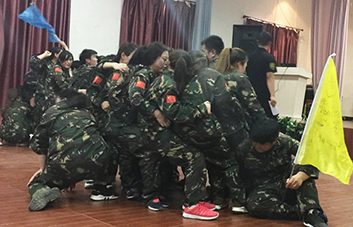 �𱬴��ͥ���Q��һ���K��