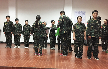 ���س��Z����Ը�����Լ��S�µđ��P�Z����