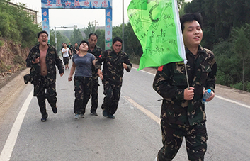 ����15�������w򞡰�L��·����ĥ�Z���ˣ�