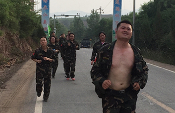 �@���H�H��ͽ�������ǈF꠵��ں���